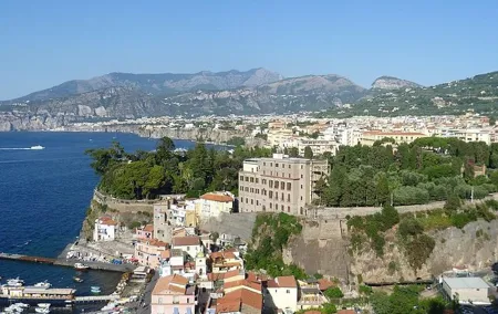 Transfer From Rome To Sorrento (1-8pax)
