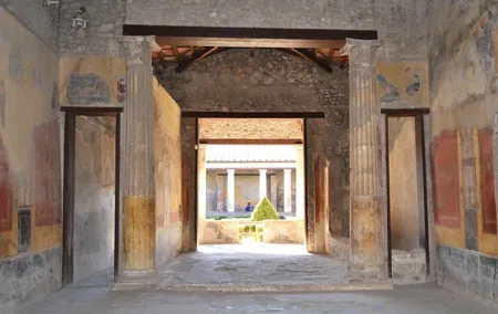 Best of Ancient Roman Cities Tour in 1 Day: Visit Pompeii Oplontis & Herculaneum