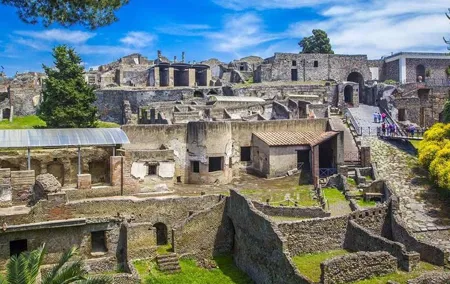 Pompeii & Herculaneum Archaeological Park Tour