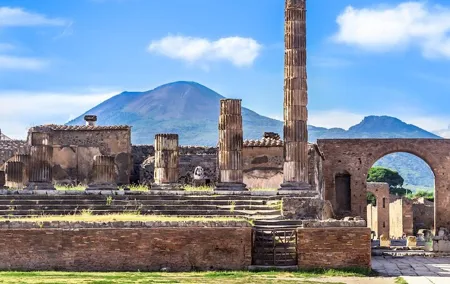 Visit Pompeii Ancient Ruins: Private Half-Day Tour from Naples