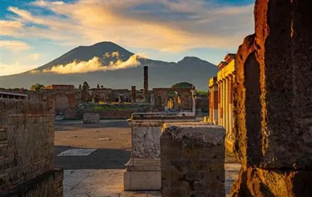 Full Day Private Tour from Naples to Pompeii, Sorrento and Cetara