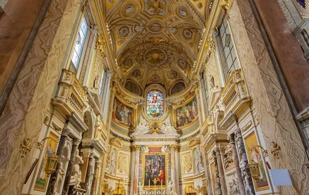 Folklore Tour and Visit to Pezzentelle Souls Chapel in Naples