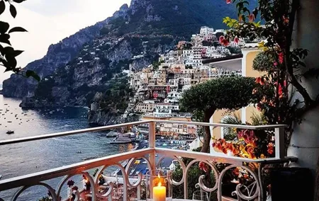 Tour Positano & Sorrento with a lunch stop