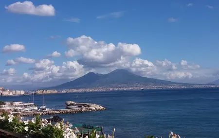 Tour of Pompeii and Naples