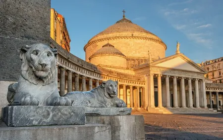 Walking Tour of the Royal Naples