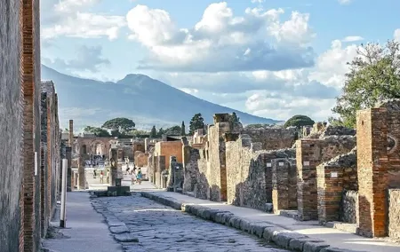 Trip from Naples stop Pompei drop off to the coast