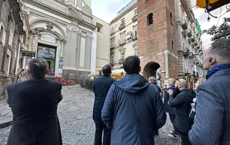 Naples Guided Treasure Hunt for Company Event and Team Building