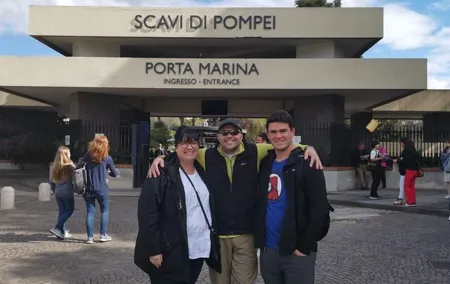 Pompeii and Herculaneum Skip-The-Line with Lunch&WineTasting from Naples Port