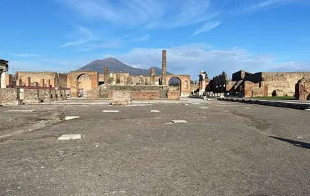 Private transfer from Naples airport to Pompeii