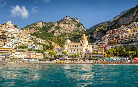 8 hours Tour from Naples to Pompeii, Amalfi, and Vetri sul mare