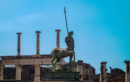 Naples : Shared Tour – Pompeii, Sorrento and Amalfi Coast View