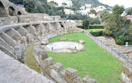 Tour of the Museum and Roman Baths of Baia with an archaeologist