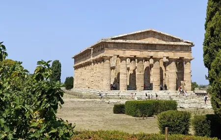 From Naples to Cilento: Paestum Ruins, Buffalo Mozzarella & Wine
