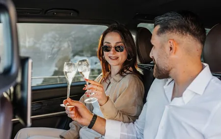 Exclusive One-Way Transfer from Napoli to the Amalfi Coast Area