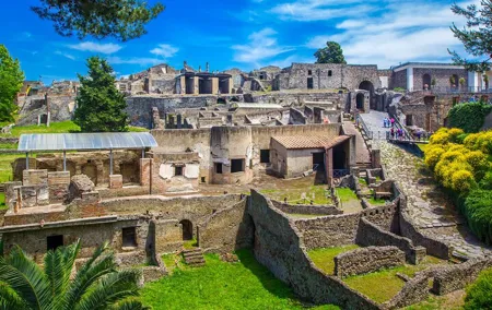 Full Day Private Shore Tour in Pompeii from Naples city