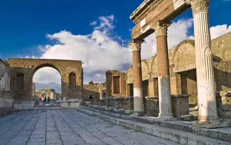 One Day Tour of Pompeii, Herculaneum and Vesuvius