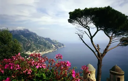 Private Day Tour to Positano Ravllo Vetri Sul Mare and Cetara