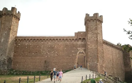 Truffle and Brunello Sommelier Vip Experience in Tuscany Lands from Rome