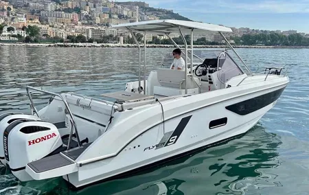 Day trip to Capri on beneteau flyer 9