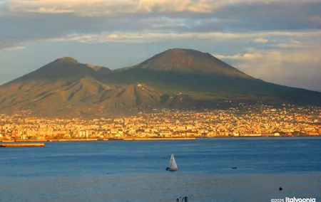 NAPLES private tour: Stroll Through Historic Streets