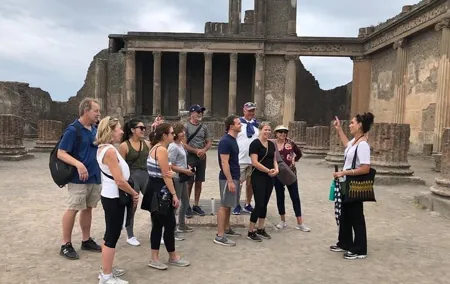 Full-Day Private Tour of Pompeii, Sorrento and Positano