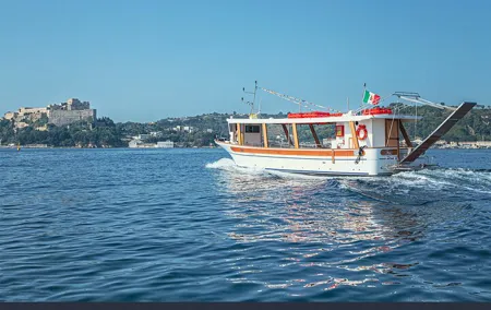 Archaeoemotions : visit to the mosaics of the sunken city of Baia