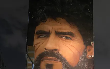 Naples tour Maradona street art