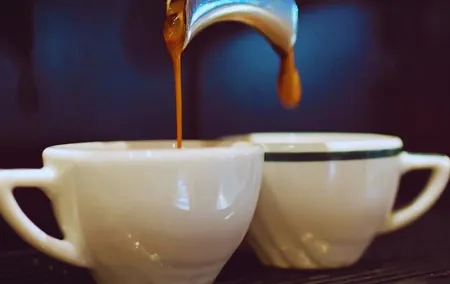 Naples Coffee Tasting Experience with Sfogliatelle Pastry