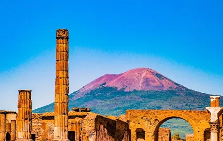 Multiple Attractions and Historic Tours in Naples Pass