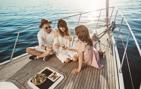 Naples Bay Mini Cruise with Drink and Snacks on Board
