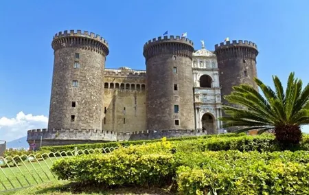 Private Renaissance Walking Tour of Naples