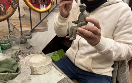 Naples in Depth: A Traditional Craft and Street Food Experience