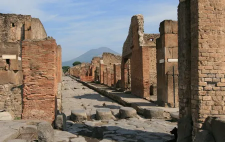 Pompeii and Paestum Skip-The-Line Shore Excursion from Naples Cruise Port