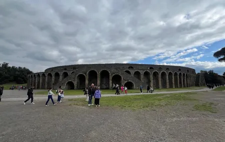 Amalfi Coast and Pompeii Excavations Tour