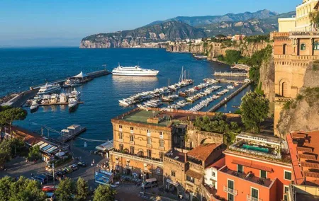 Sorrento Tour with a stop at Pompeii or Wine Tasting