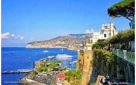 From Naples Station to Sorrento with 2 hours stop in Herculaneum