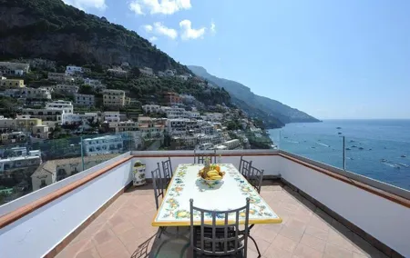 Full Day Private Tour from Naples to Positano and Pompeii