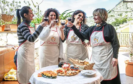 Genoa Walking Tour & Traditional Cooking Class with Wine