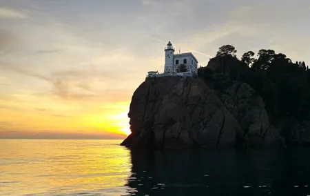 Luxury Sunset Cruise with Aperitif