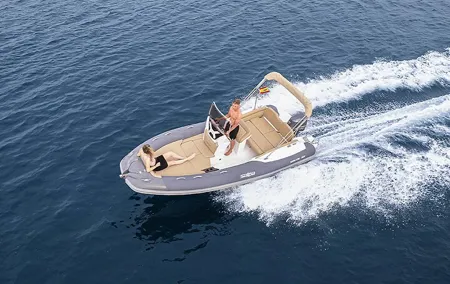 Self-Drive (No Licence) Boat Rental in Portofino Gulf