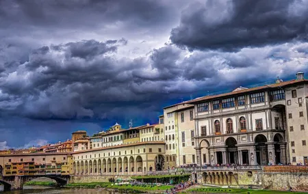 Private Door-To-Door Transfer From Genoa To Florence