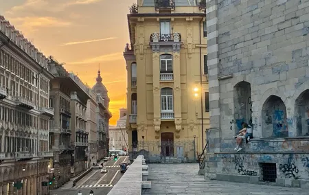 Genoa Private Guided Tour with Optional Car Service