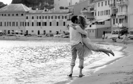 Private Photo Session with a Local Photographer in Camogli
