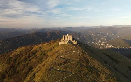 Private Half-Day Hiking to Fort Diamond