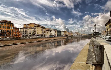 Pisa and Lucca Highlights Private Day Trip from Genoa Pier