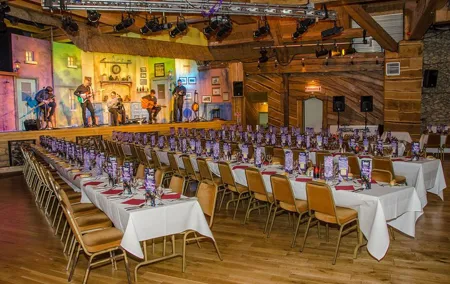 Skip the Line: Irish Night Show Including 4-Course Dinner Ticket