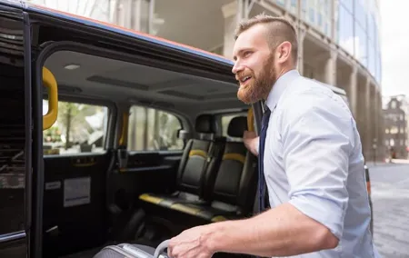 1 to 8 People Private Transfer from Dublin Airport to City Centre