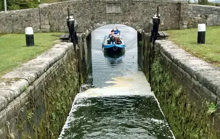 Digby Lock Cruise - Mid Week