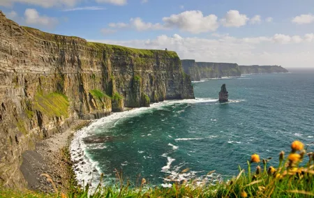 2-Day Cliffs of Moher, Connemara and Galway Bay Rail Tour from Dublin