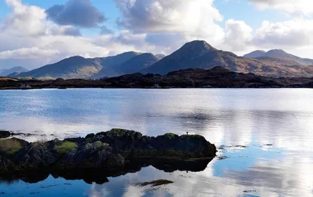 2-Day Western Ireland Tour from Dublin:Including Galway and Cliffs of Moher